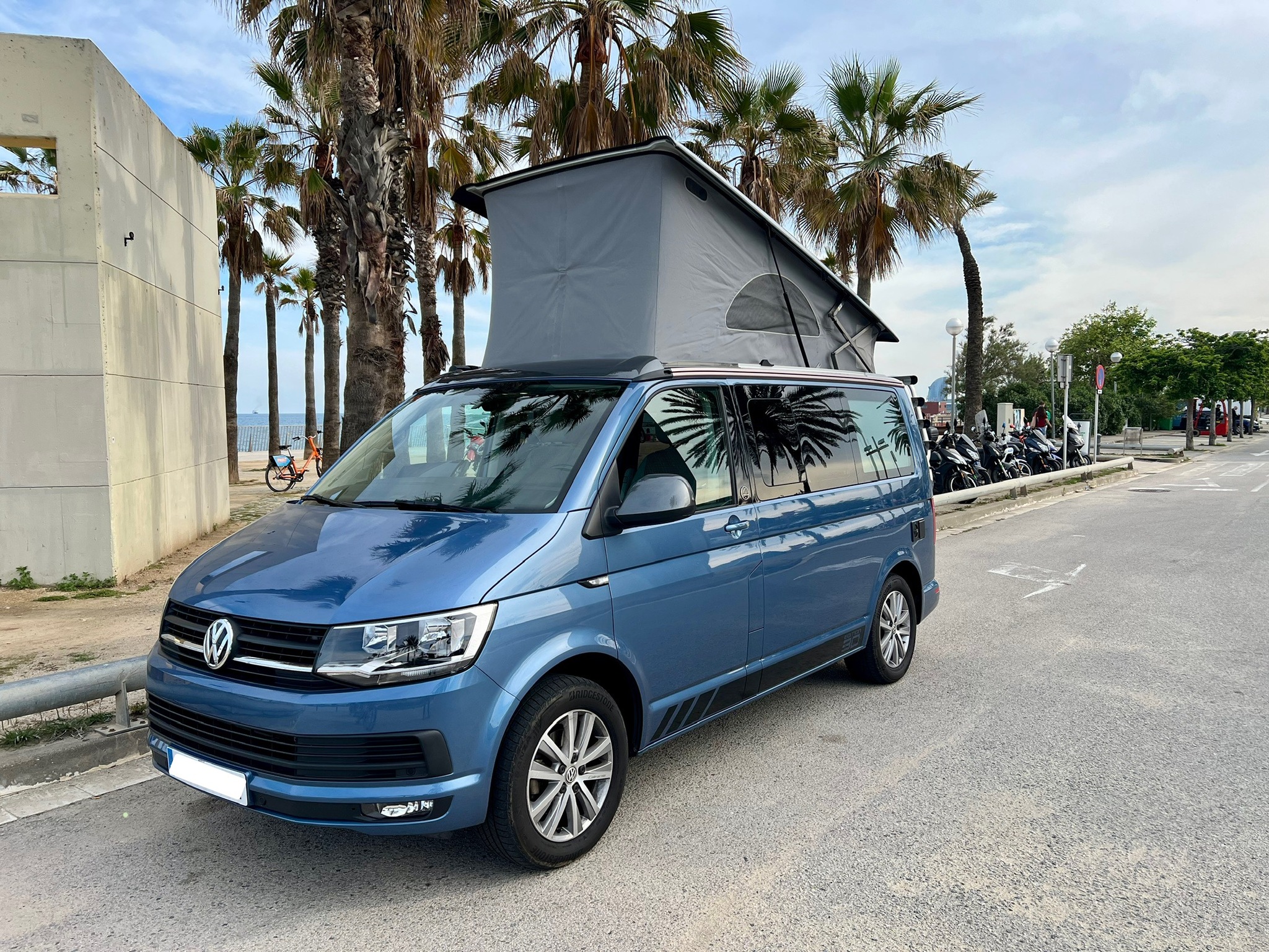 Volkswagen California Azul